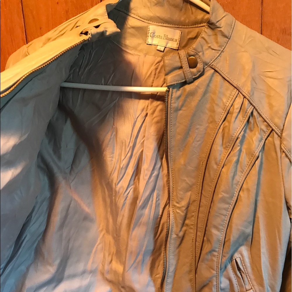 Jacket - Picture 4 of 6