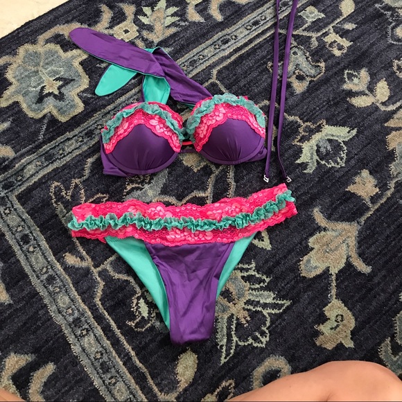 Beach Bunny Other - Beach bunny swimwear lace waist