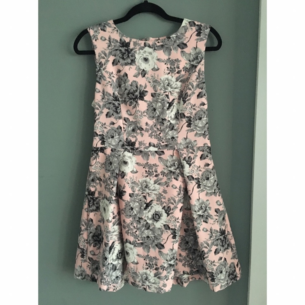 Floral Forever 21 dress!