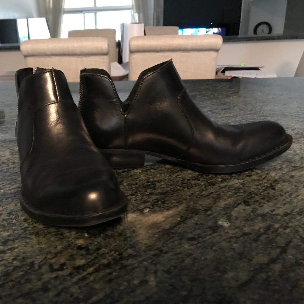 Born ankle booties