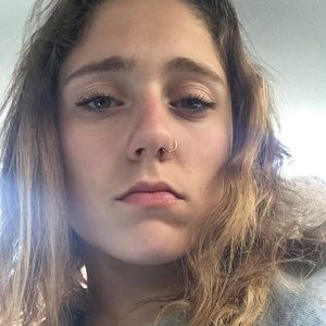 Meet your Posher, Arielle