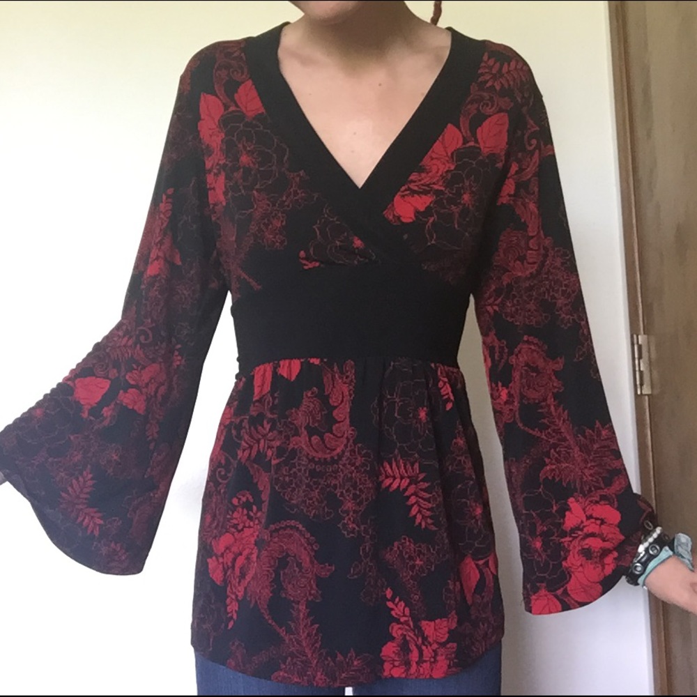 Vintage Black&Red Long Sleeve Baby Doll Top