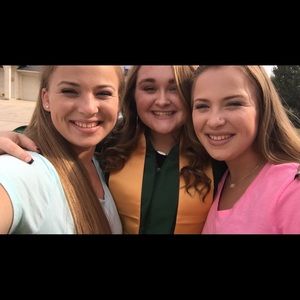 Meet your Posher, Emalee