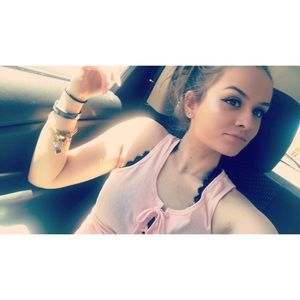 Meet your Posher, Hannah