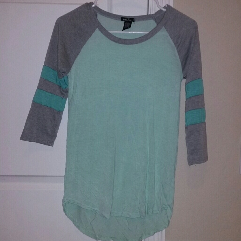 Baseball tee
