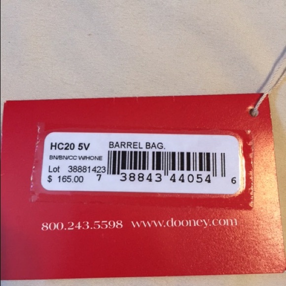 Dooney & Bourke logo barrel bag - Picture 4 of 6