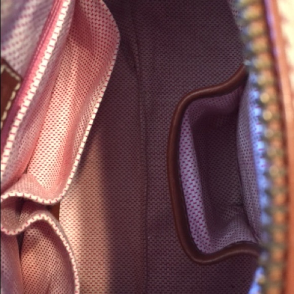 Dooney & Bourke logo barrel bag - Picture 6 of 6