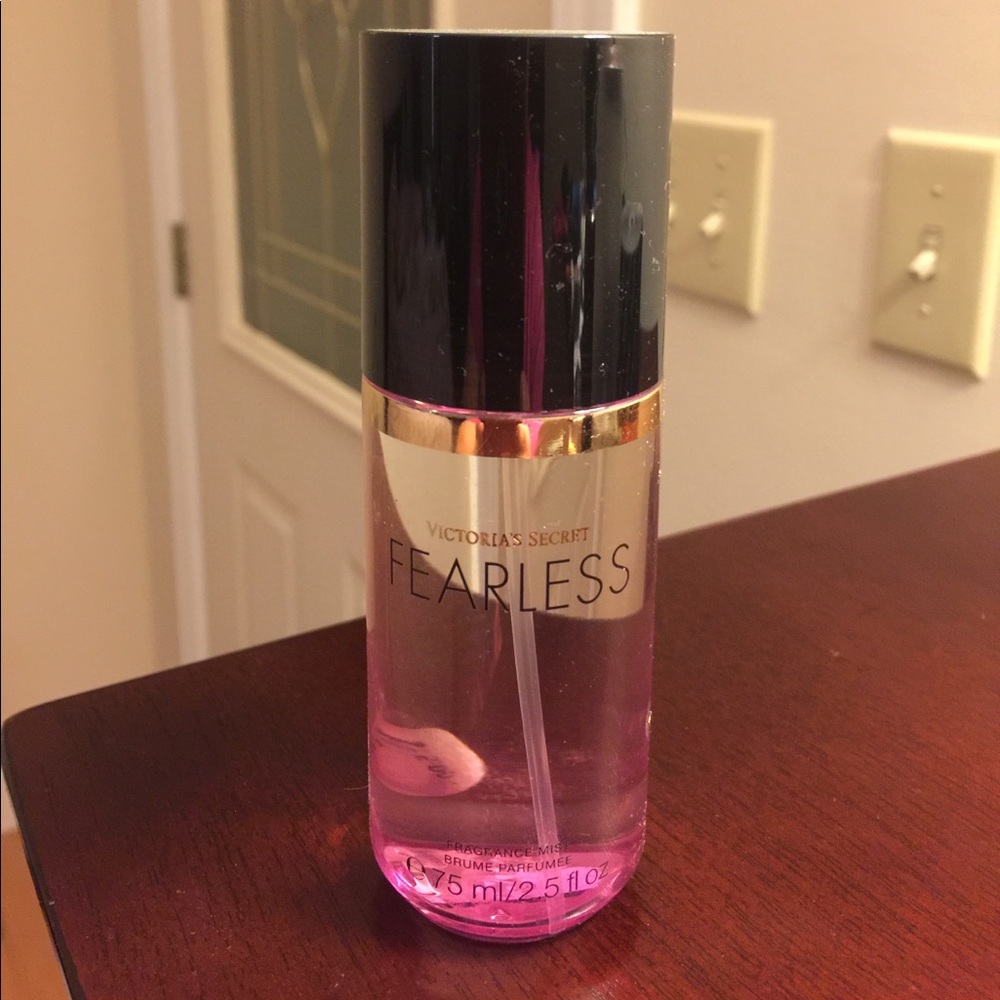 Victoria's Secret Fearless fragrance mist