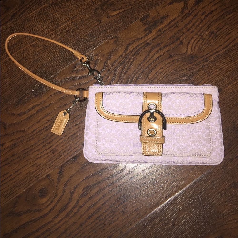 🚨SALE🚨Coach wristlet purple