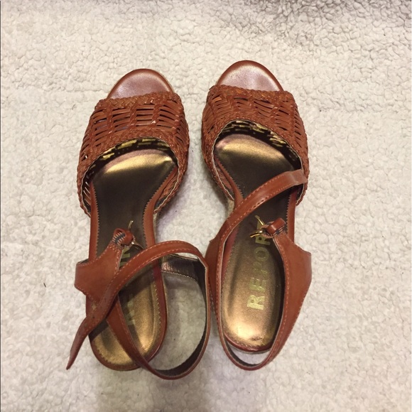 Comfortable brown wedges - Picture 2 of 6