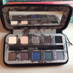 Urban Decay Smoked Palette
