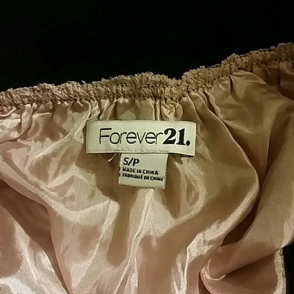 Short Skirt - Picture 2 of 2