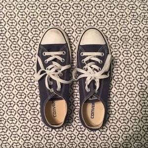 CONVERSE // navy, US size 8