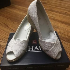 New Chaps Open toe wedge shoe