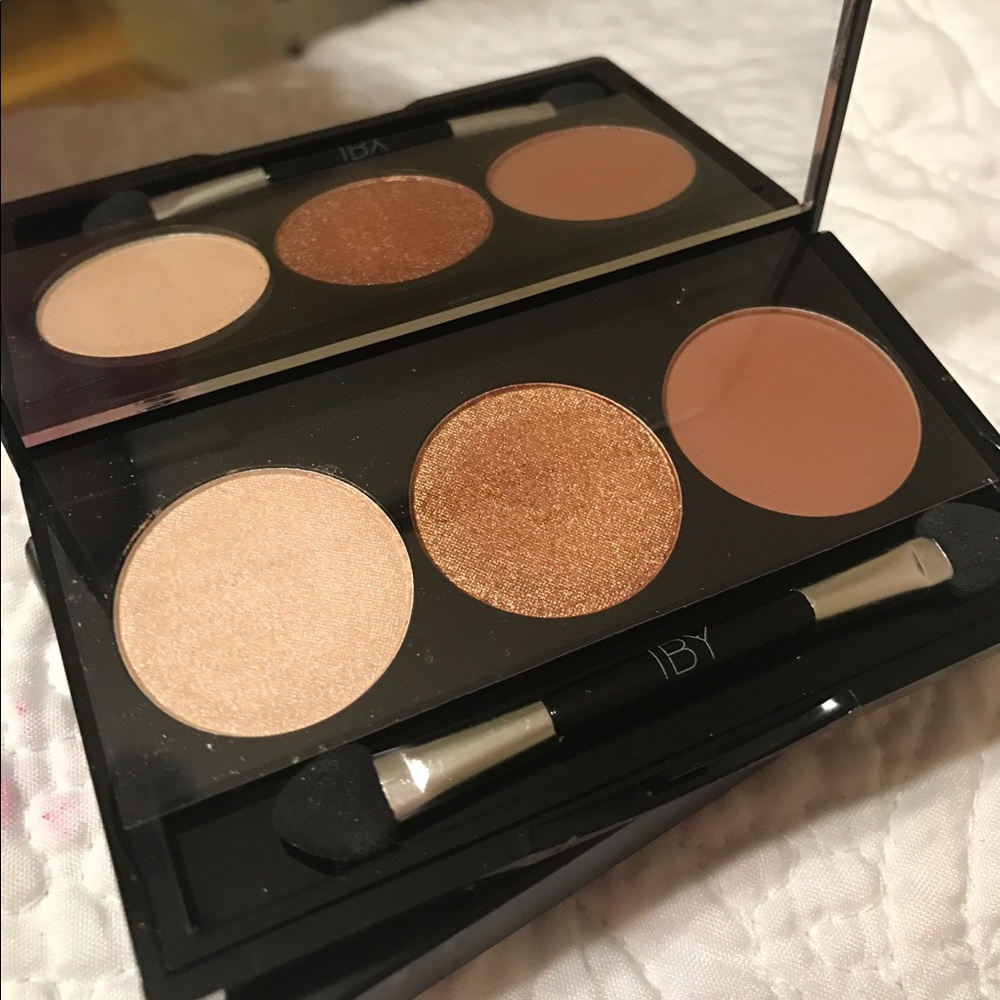IBY Eyeshadow Palette