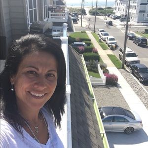 Meet your Posher, Rose