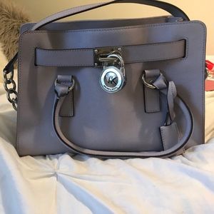 Almost brand new Micheal kors purse