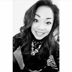 Meet your Posher, Clarissa