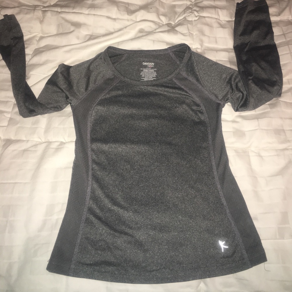 Girls long sleeved polyester/spandex long sleeve
