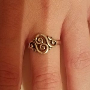 Spanish Swirl ring