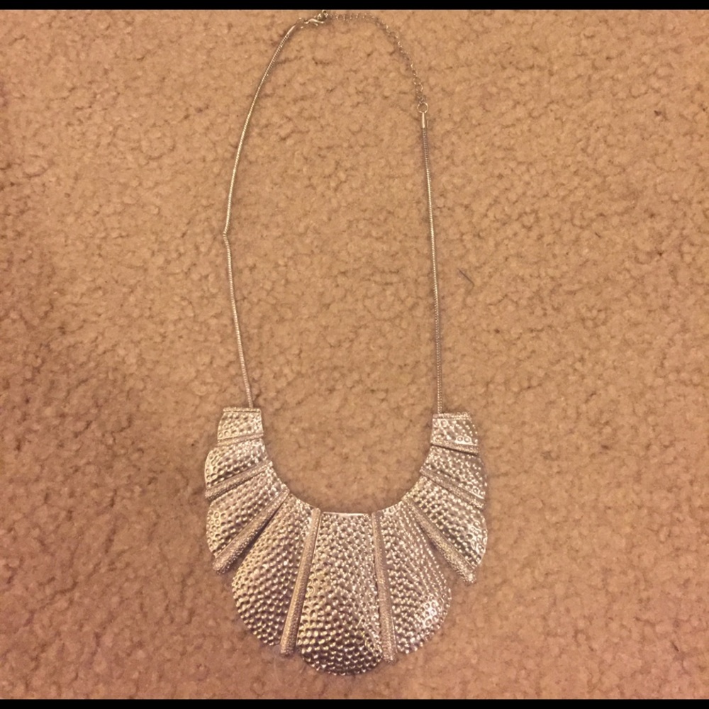 Statement necklace