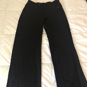 Semi Fitted Yoga Pants Medium