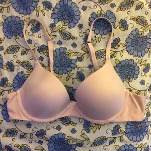 Victoria's Secret Demi Uplift bra