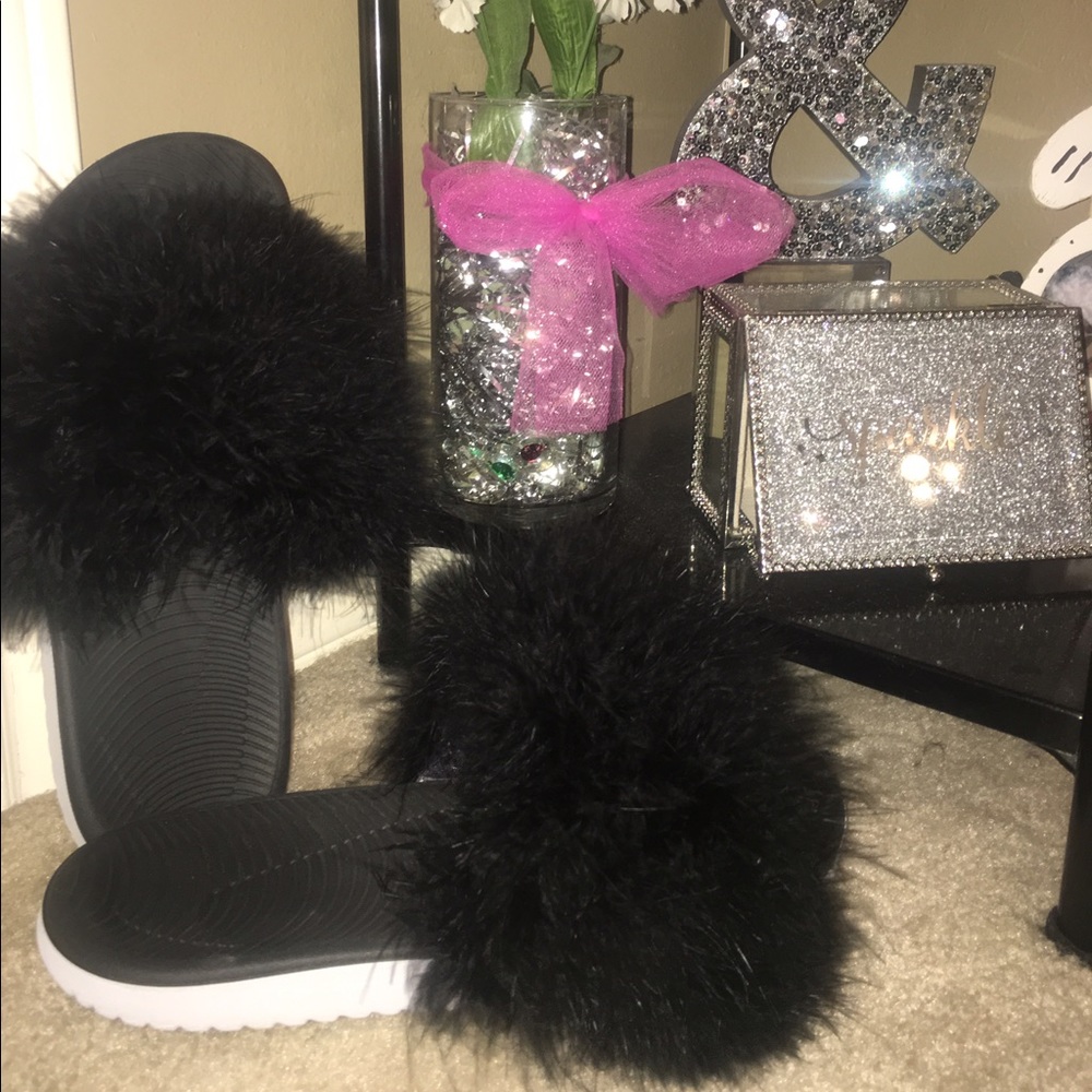 Nike Fuzzy Slides