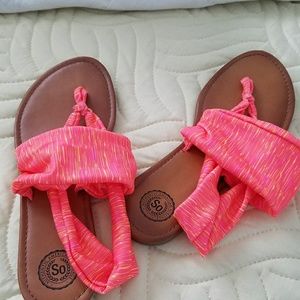 Sandles