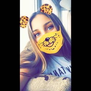 Meet your Posher, Amaria