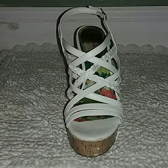 White Summer Wedges - Picture 2 of 3