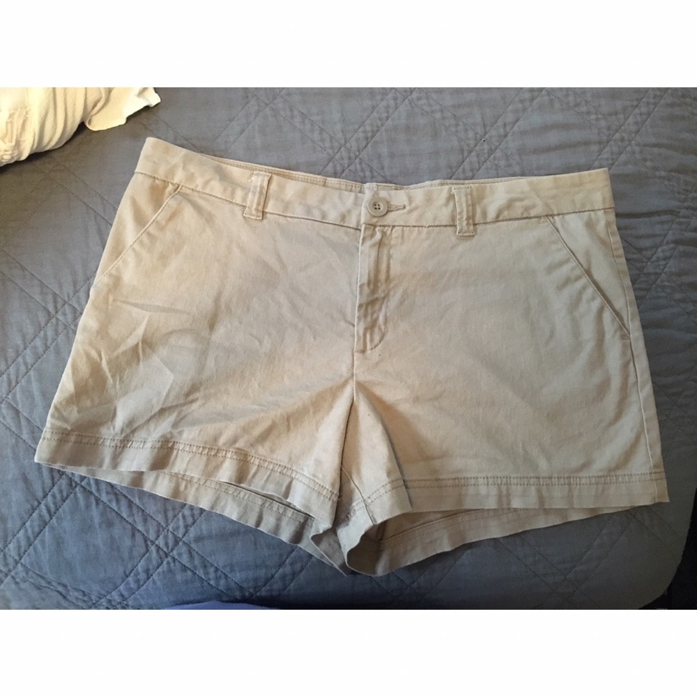 Khaki shorts