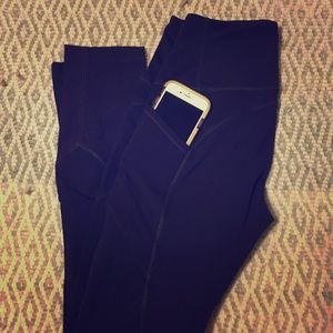 High rise Lululemon pant.