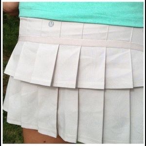 Lululemon light grey pacesetter skirt skort