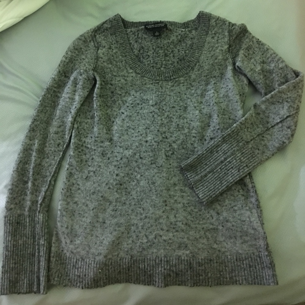 Slightly fuzzy, Italian yarn sweater shirt