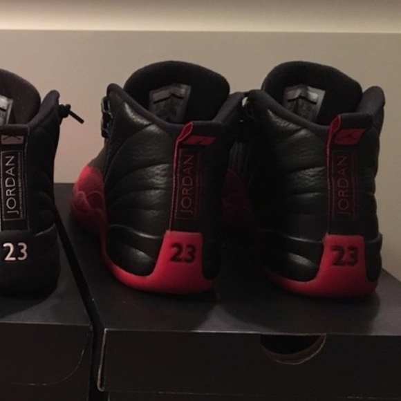 Jordan Retro 12 - Picture 3 of 3