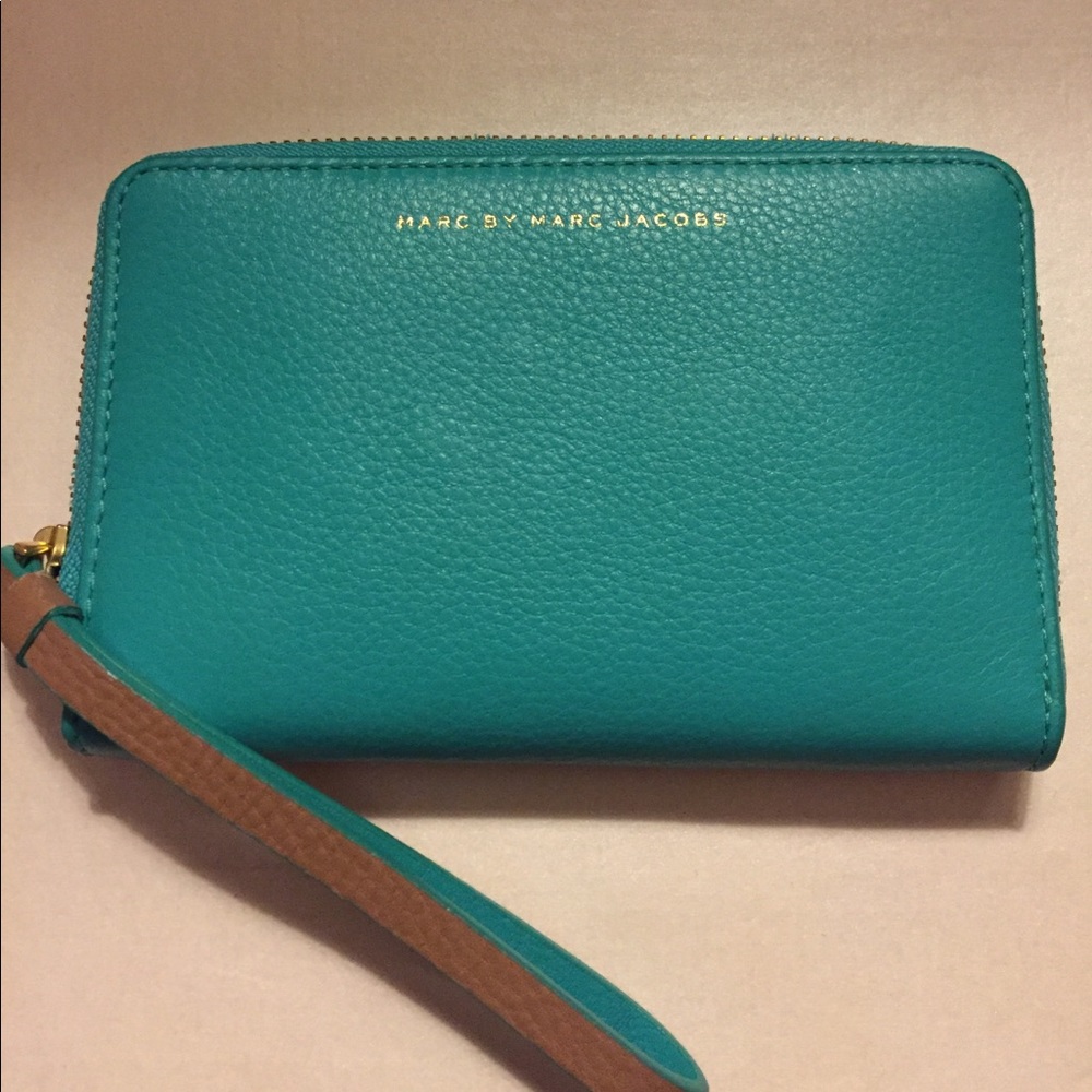 Marc Jacobs wristlet