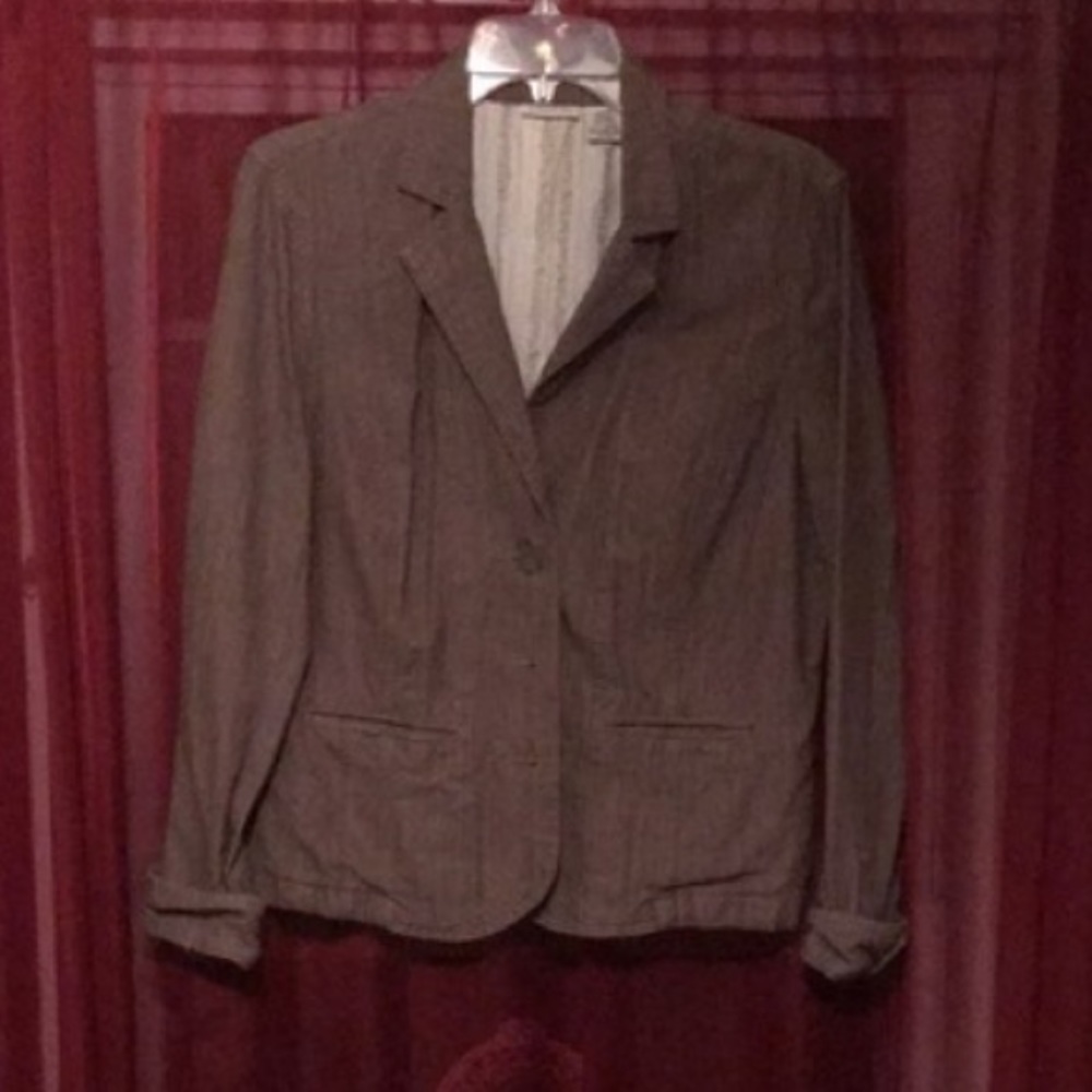 Cute brown jacket