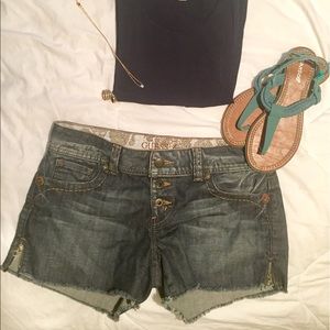 Priced to sale! 💙GUESS💙Denim shorts