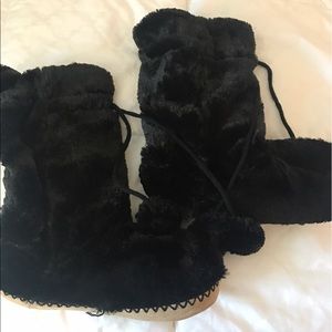 Old Navy Furry Boot Slippers Large