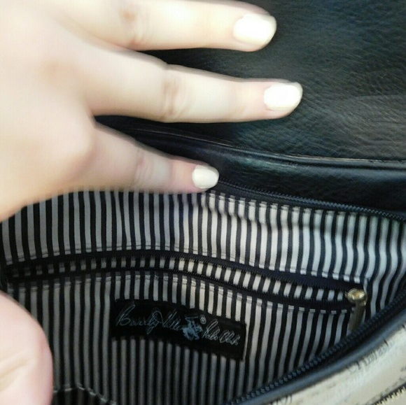 Ralph Lauren polo crossbody bag - Picture 3 of 3