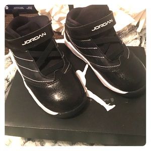 Jordan Velocity BT size 8c- for kids