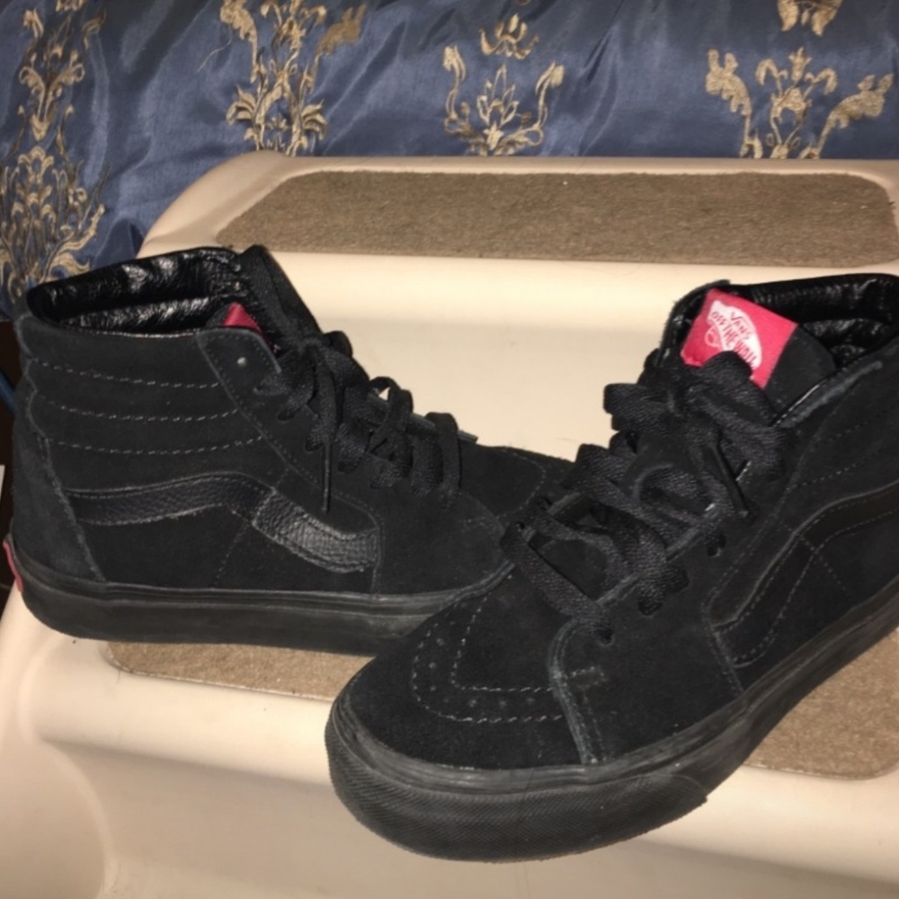 ***SOLD*** Like New Vans!