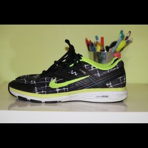 Nike Dual Fusion Volt Shoes