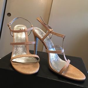 Adrianna Papell sandals size 8