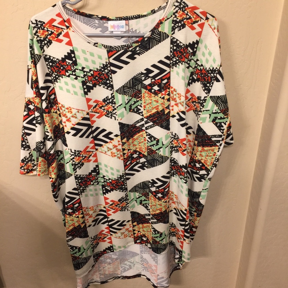 LuLaRoe Irma Tunic- size M