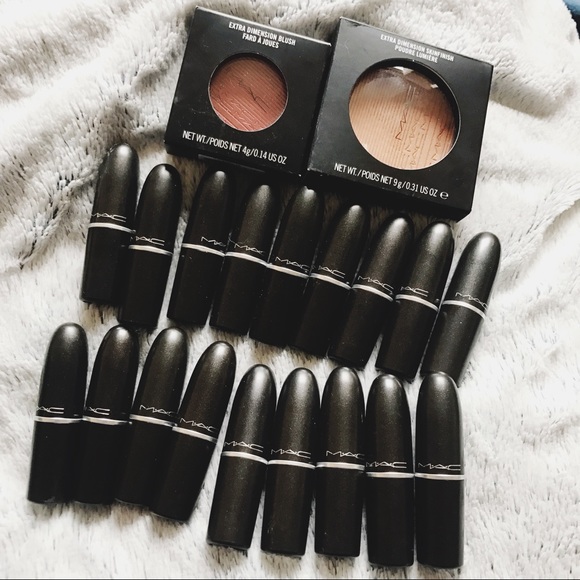 Mac Metallic Lipstick - Picture 2 of 3