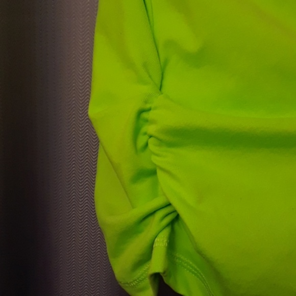 Forging Green Long Top w/Cookies - Picture 2 of 4