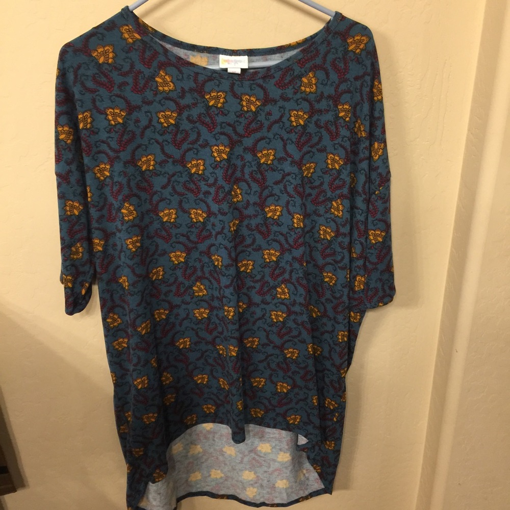 LuLaRoe Irma Tunic- size M