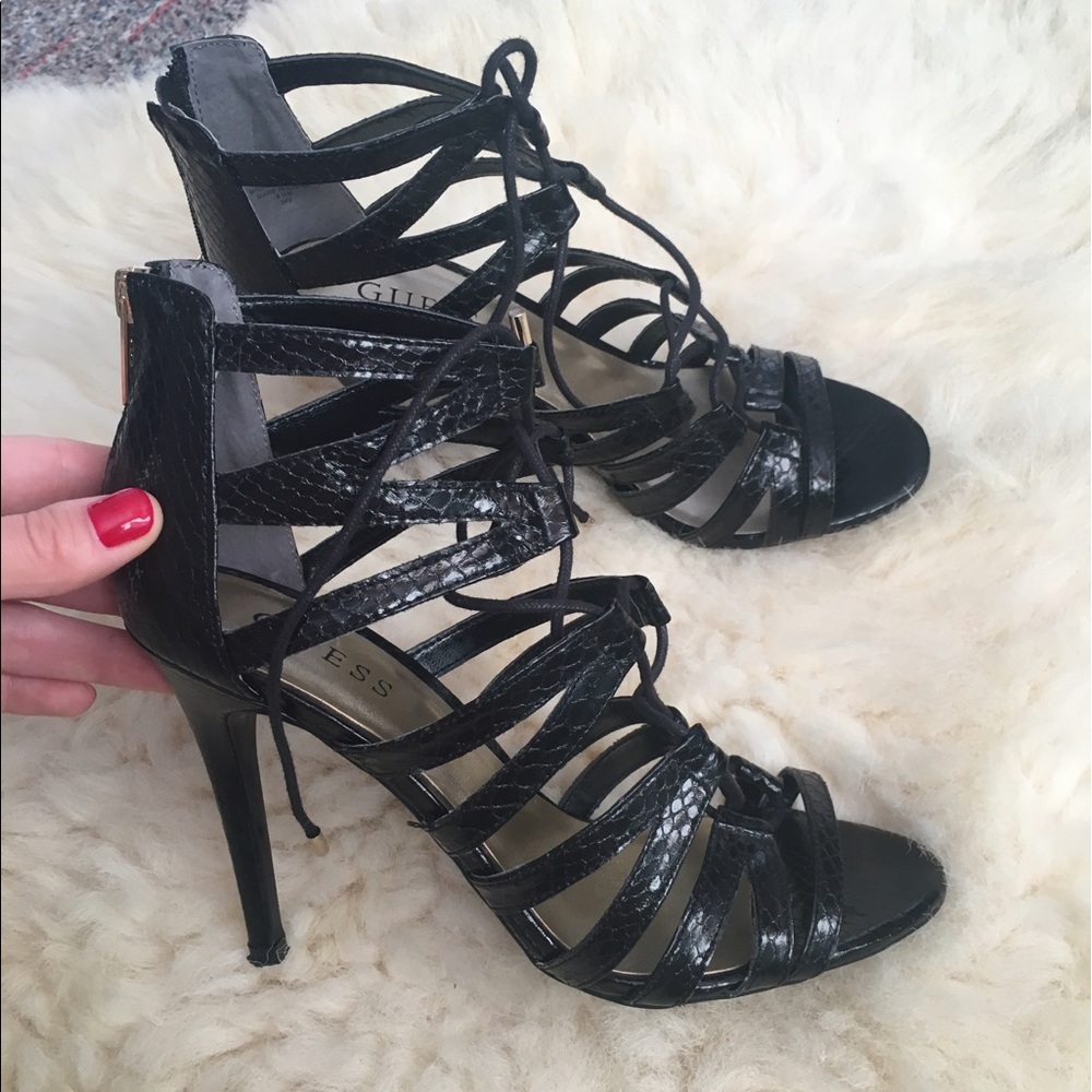 Guess Leather Heels in like-new condition 🌺